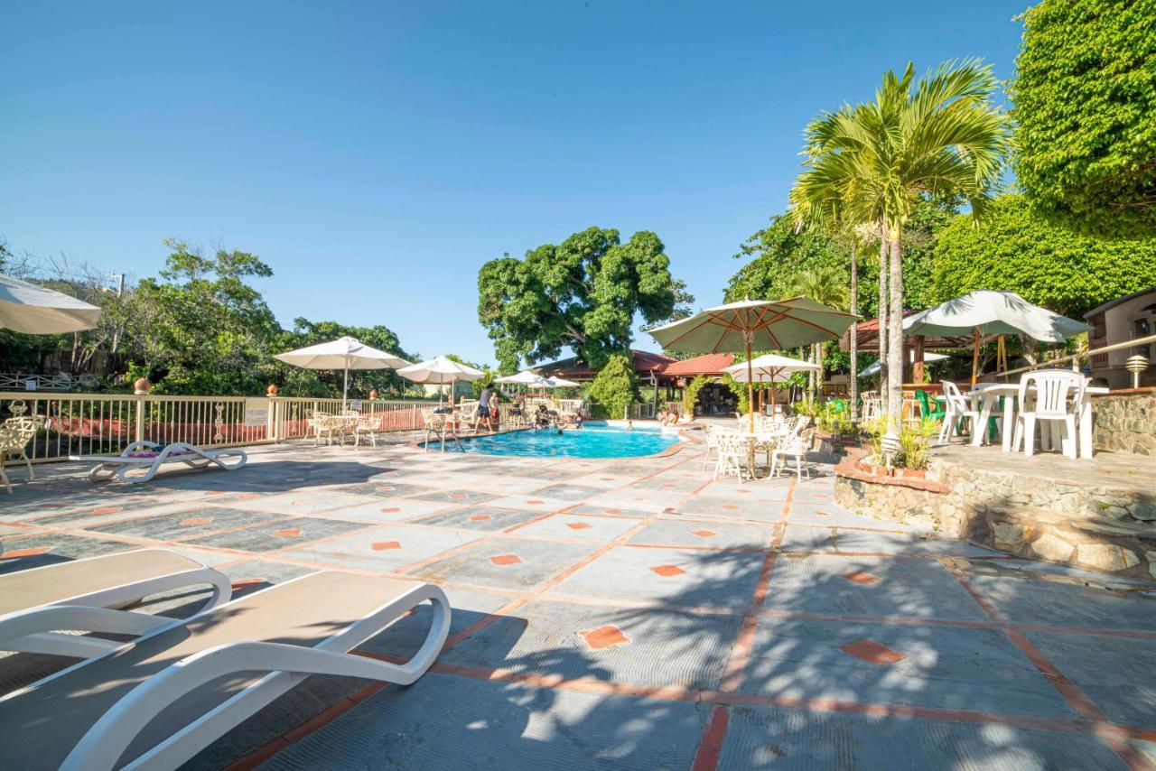 Jarabacoa River Club & Resort Exterior photo