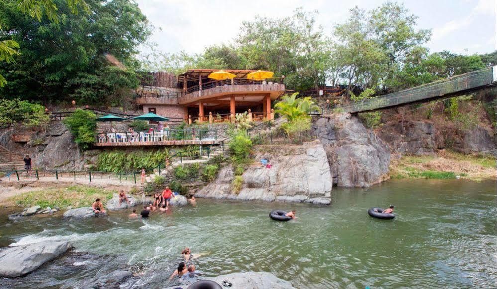 Jarabacoa River Club & Resort Exterior photo
