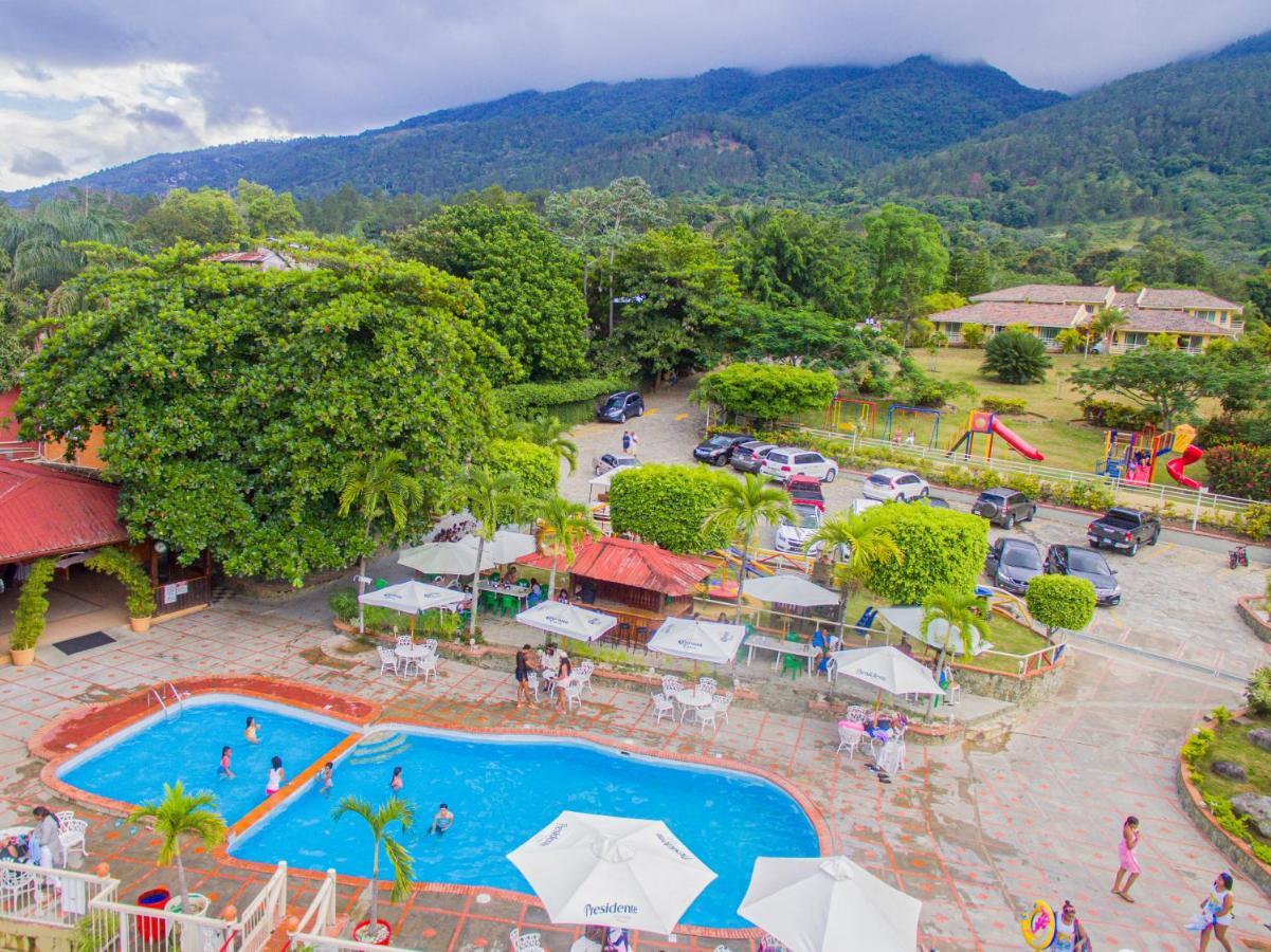 Jarabacoa River Club & Resort Exterior photo